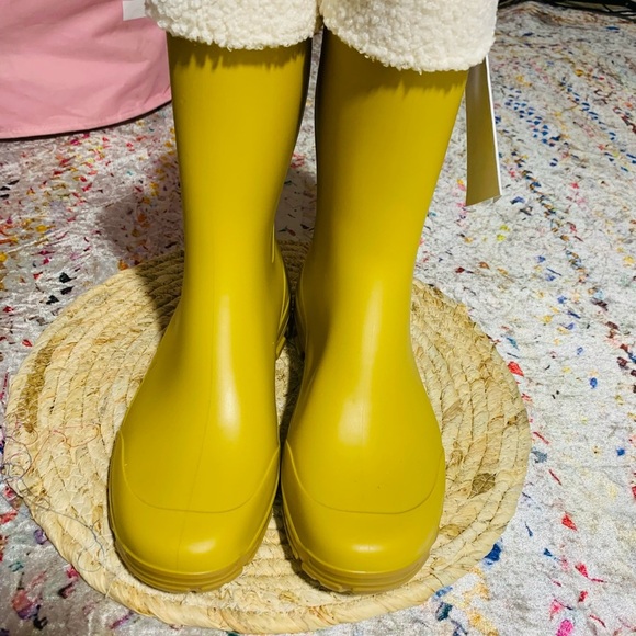 Cutest rubber boots ever - Picture 6 of 7